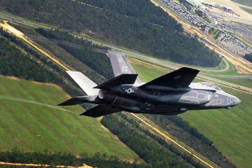 开云体育入口-淬火之夜，奥运门槛前，乔治在嘘声中完成英雄叙事