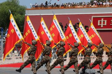 开云官网-冰火巴林夜，当巴斯托尼的个人能力在F1揭幕战中完全展现