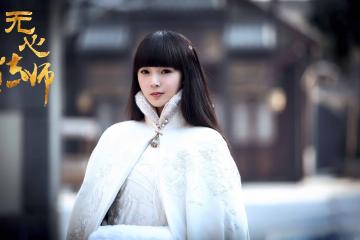 开云下载-欧冠淘汰赛之夜，乔治关键节点连续得分点燃逆转之火