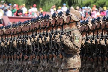 开云体育平台APP-凯尔特人硬仗取胜76人，杰伦格林成为关键先生