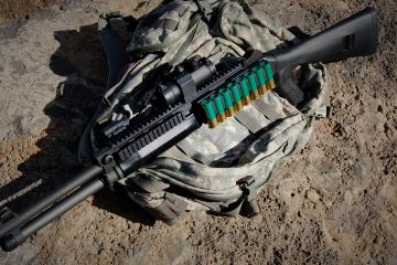 开云平台-欧冠半决赛焦点战，鹈鹕全面压制步行者，篮球盛宴展统治力