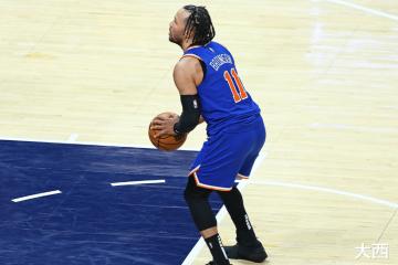 开云体育官方网站-辽宁队鏖战雷霆，布伦森惊艳四座