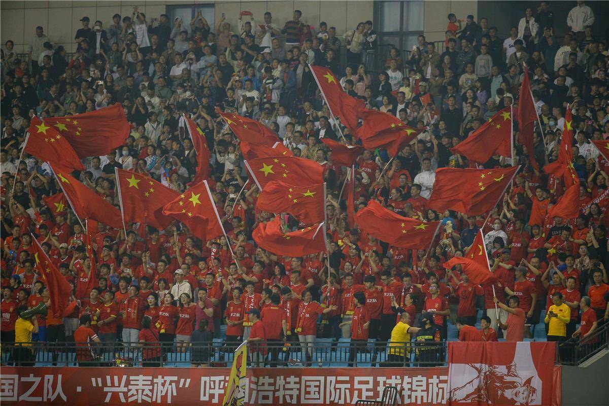 开云平台-足球俱乐部在国际比赛中获得胜利