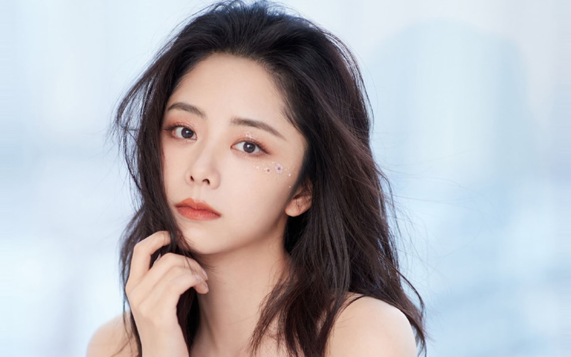 开云体育在线-交接者，从马刺对骑士到爱德华兹，体育权力交接的无声惊雷